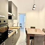 House Station * Neapol