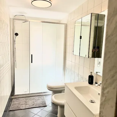 House Station Apartman