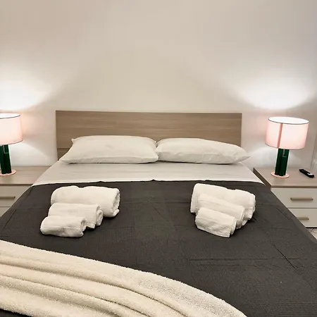 House Station Apartman *