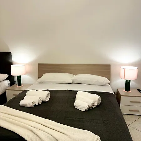 House Station Apartman